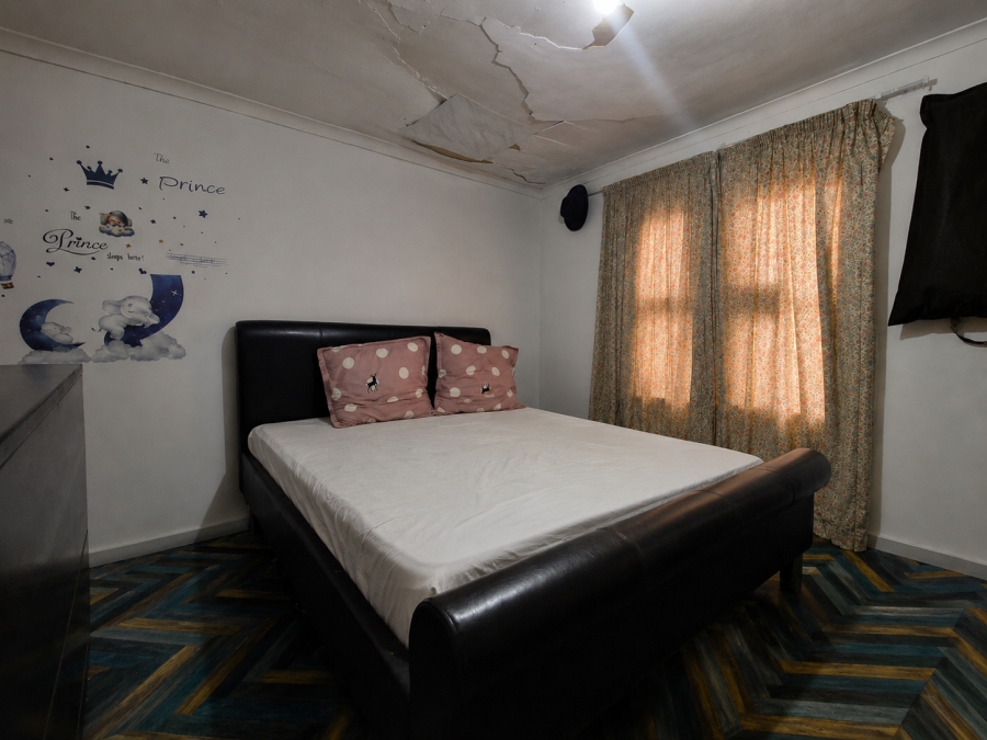 2 Bedroom Property for Sale in Wynberg Western Cape